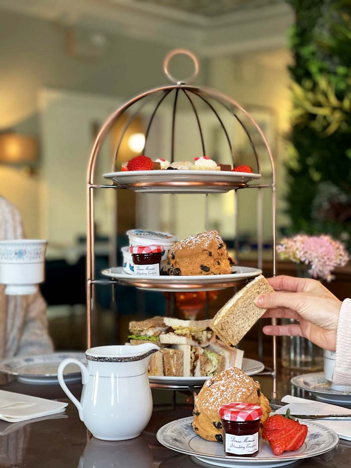 Breakfast, Lunch, Dinner, Food & Drinks at KINGSCLIFF, Essex