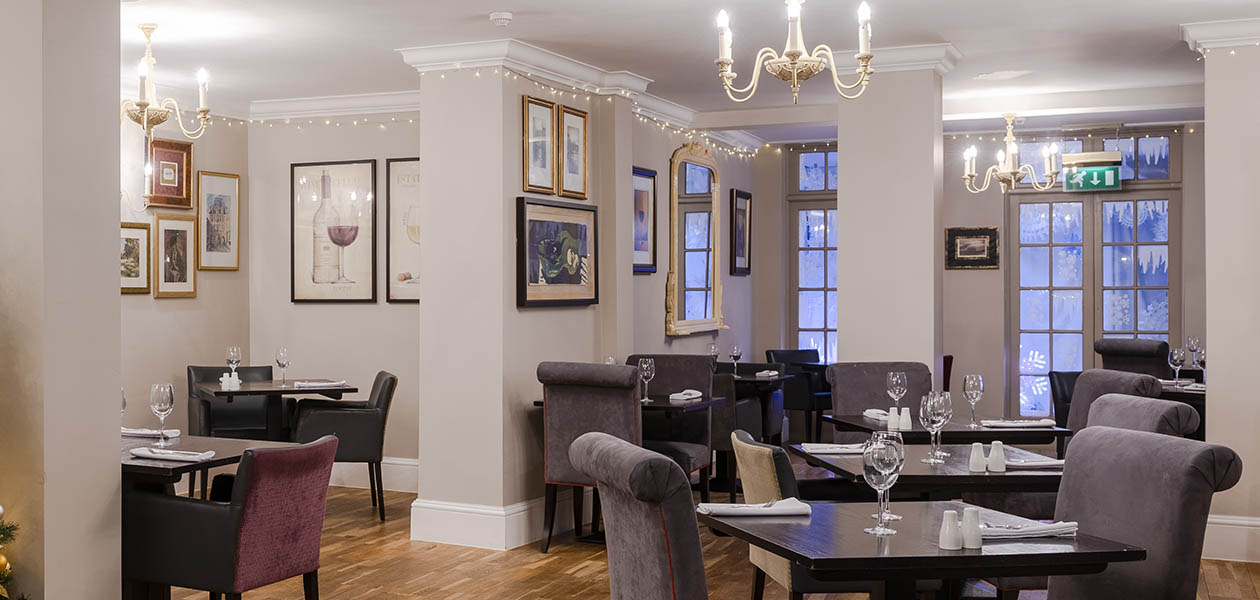 Afternoon Tea, Food & Drinks at The Dukes Head Hotel King’s Lynn, UK